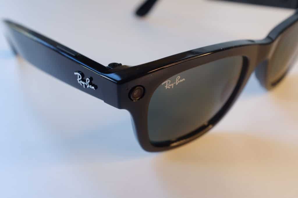 Smart glasses Ray-Ban Stories- occhiali da vista e da sole tecnologici